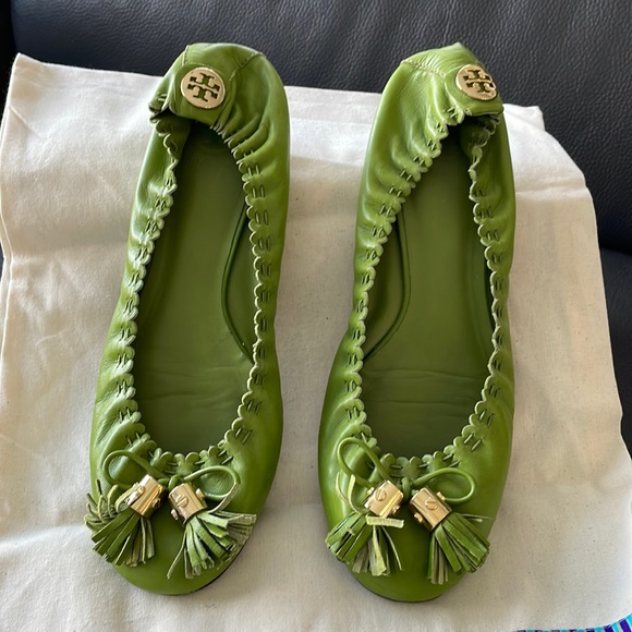 Tory Burch Shoes - Green leather Tory Burch flats